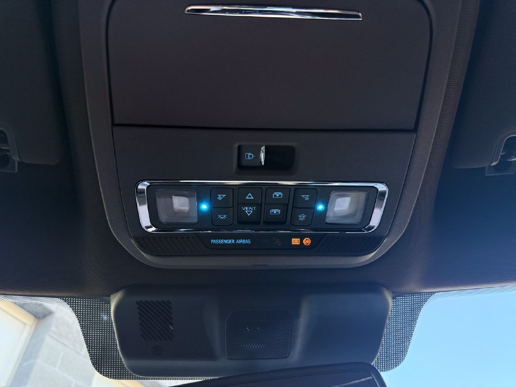 Used 2027 Ford F350 King Ranch w/ Tremor Off-Road Package AWD/4WD image 36