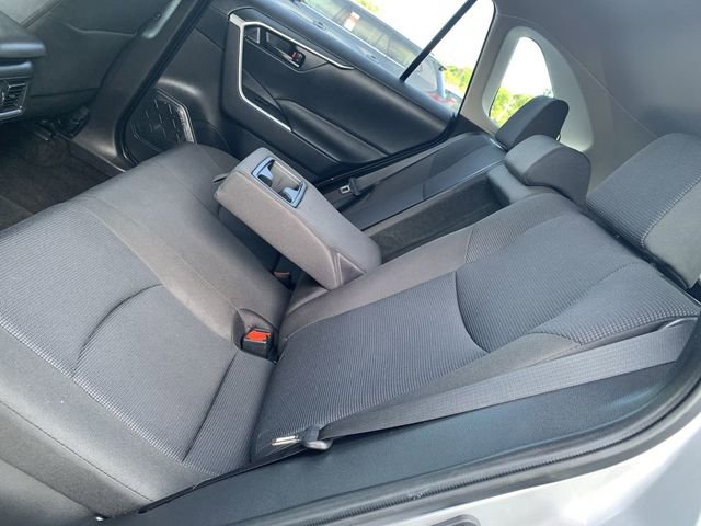 Used 2025 Toyota RAV4 LE AWD/4WD image 10