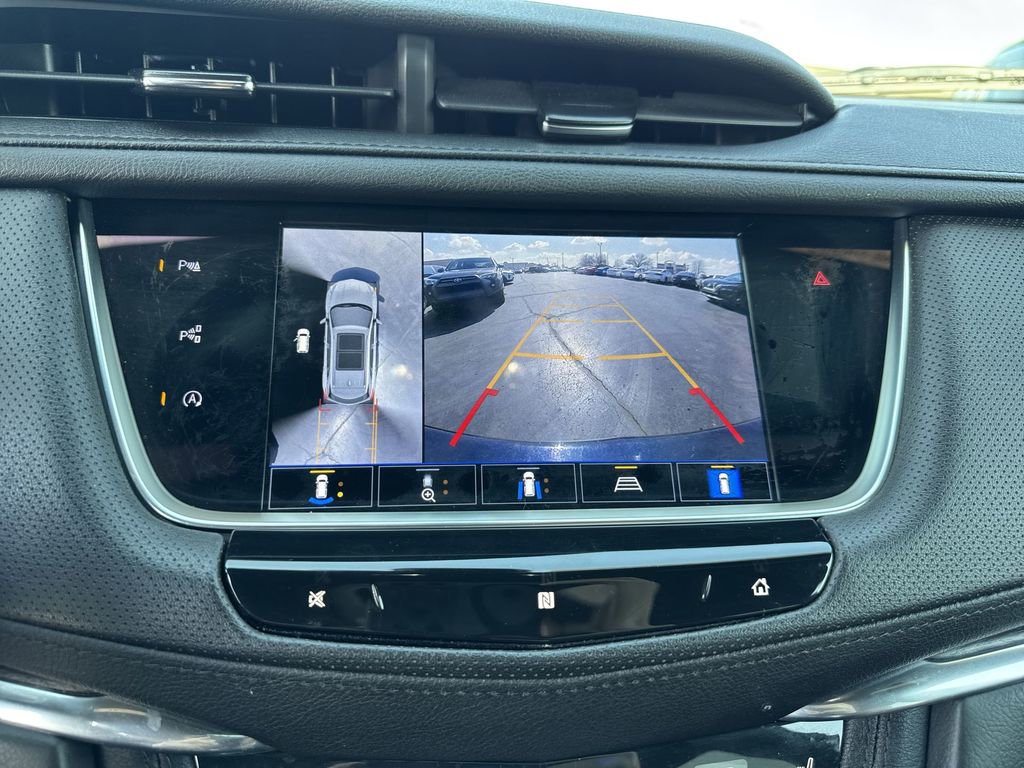 Used 2021 Cadillac XT5 Premium Luxury image 17