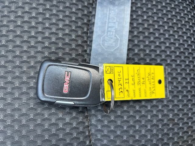 Used 2023 GMC Terrain SLE w/ Driver Convenience Package FWD image 14