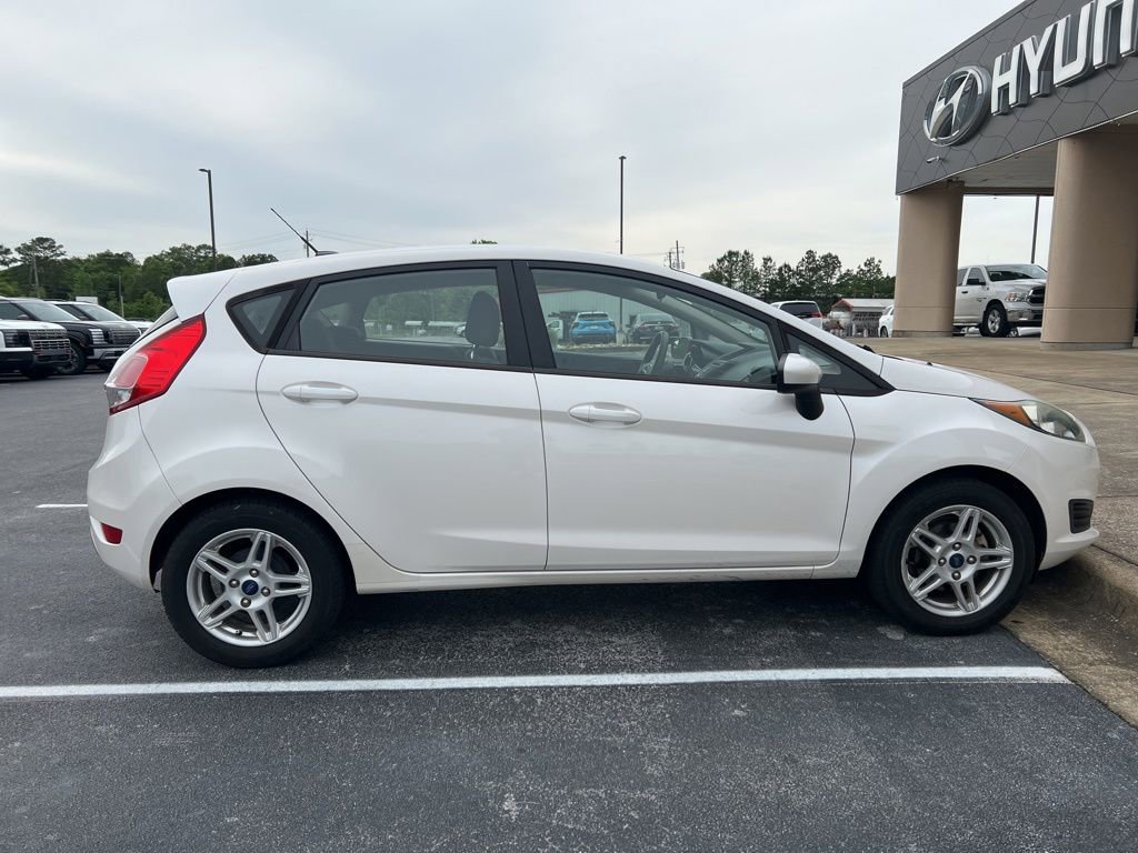 Used 2017 Ford Fiesta SE FWD image 9