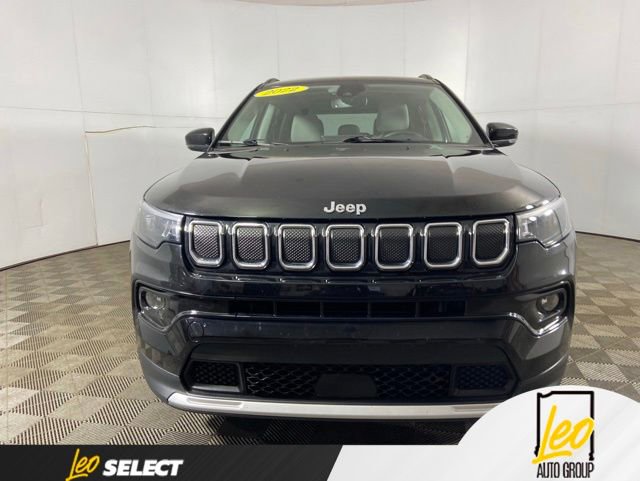 Used 2022 Jeep Compass Limited w/ Sun and Sound Group AWD/4WD image 2