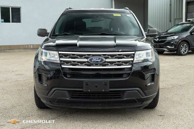 Used 2018 Ford Explorer FWD image 2