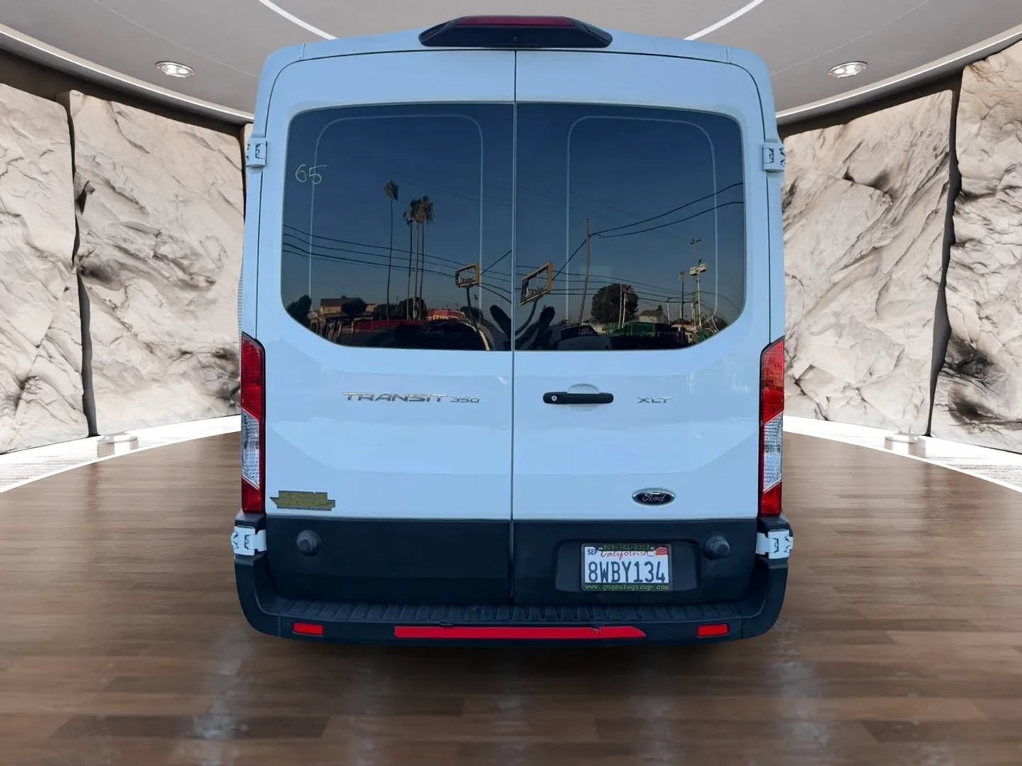 Used 2019 Ford Transit 350 XLT RWD image 7