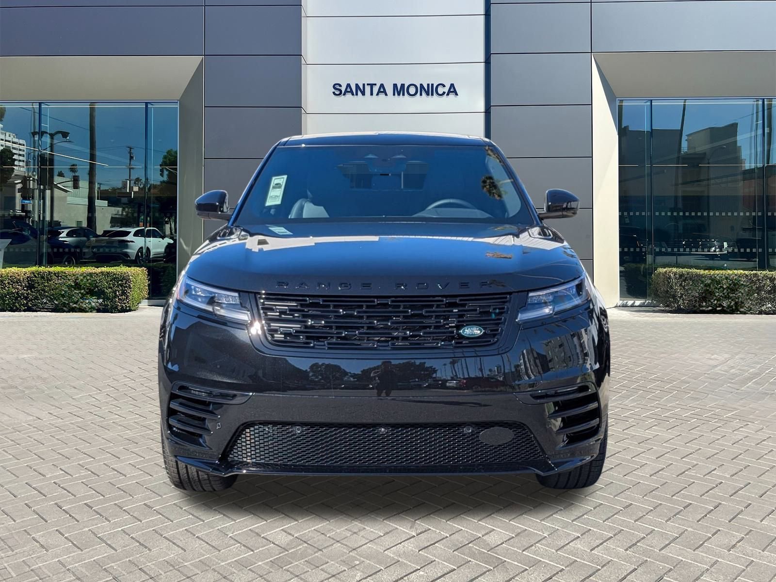New 2026 Land Rover Range Rover Velar Dynamic SE image 6