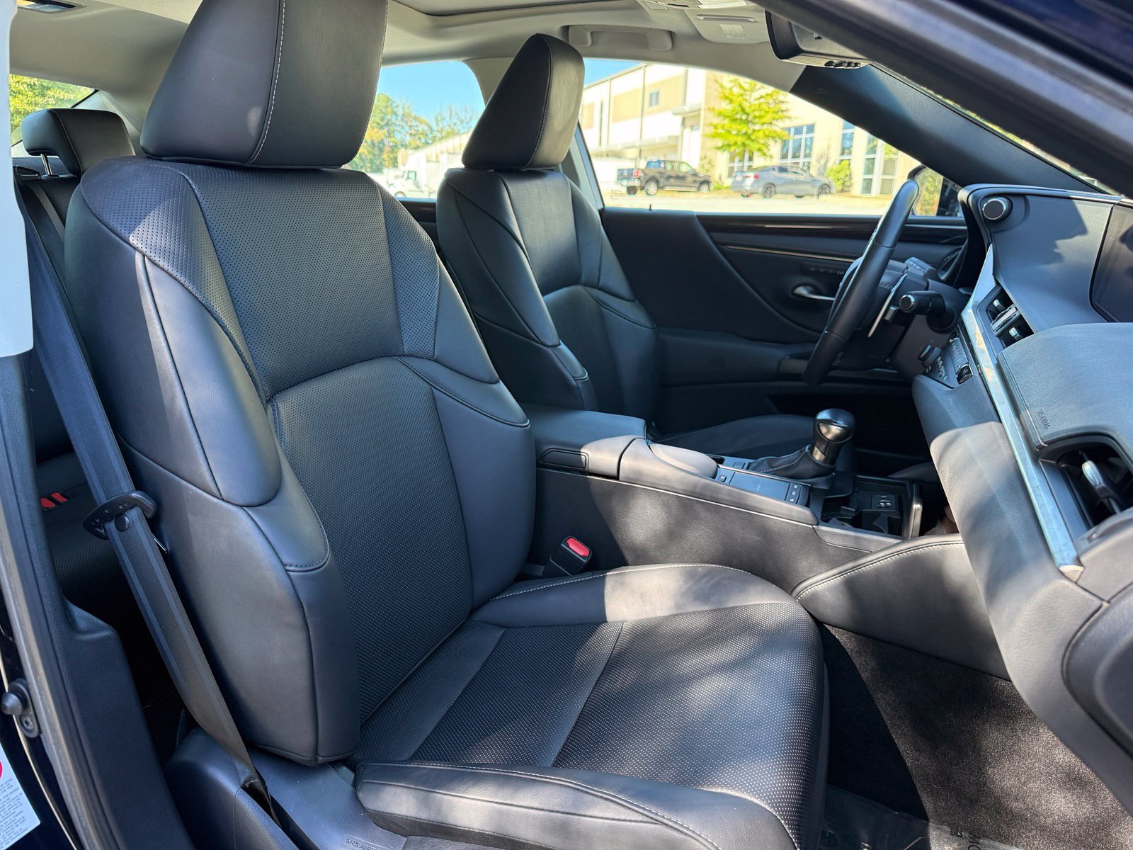 Used 2019 Lexus ES 350 w/ Premium Package FWD image 34