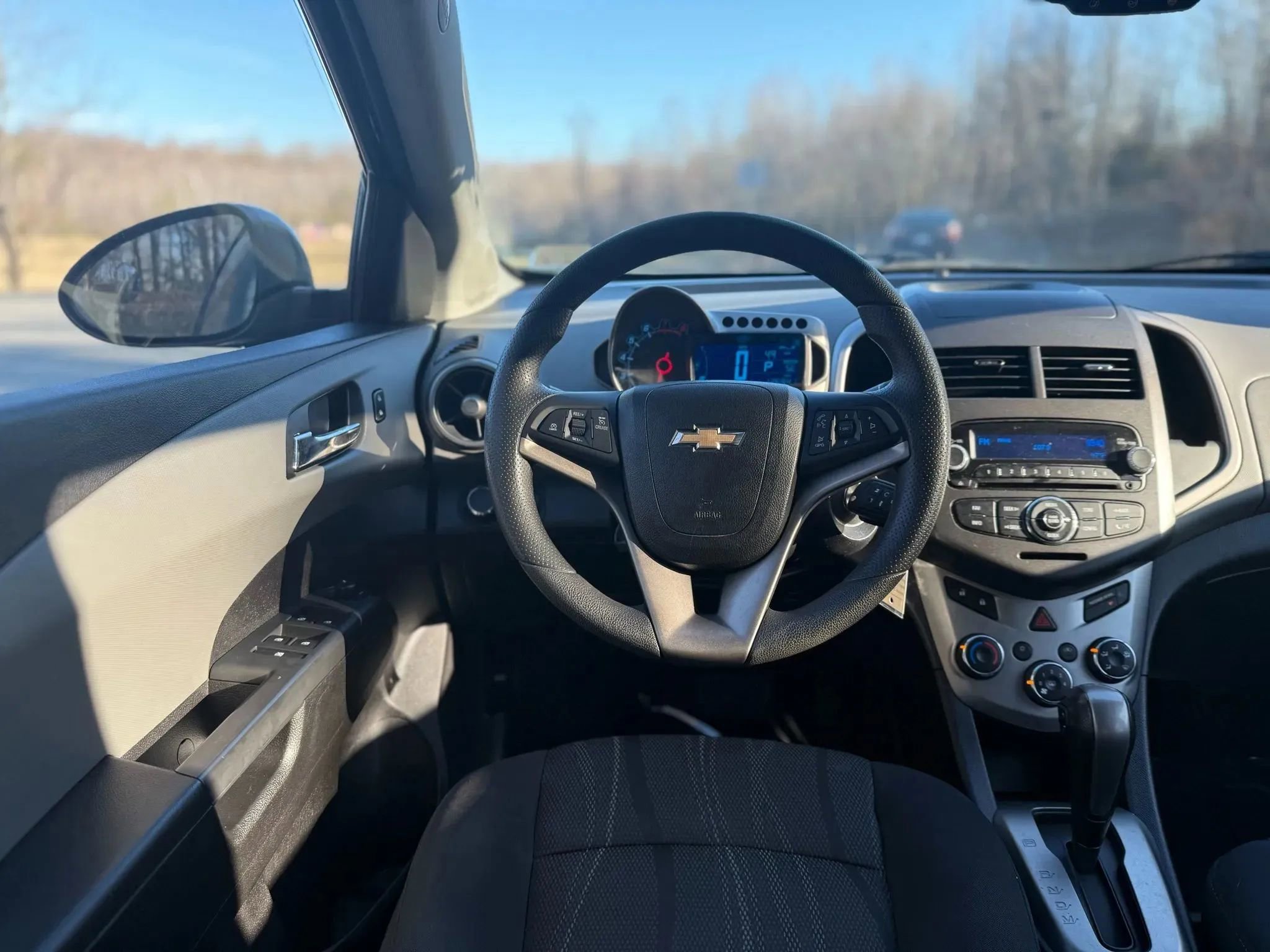 Used 2014 Chevrolet Sonic LT image 19