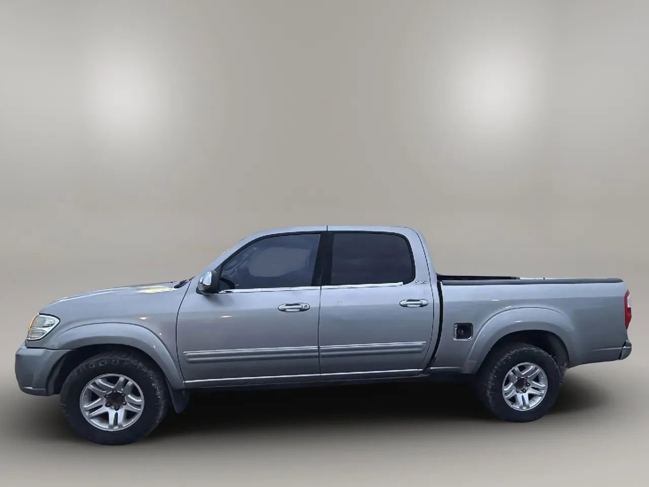 Used 2004 Toyota Tundra SR5 image 2
