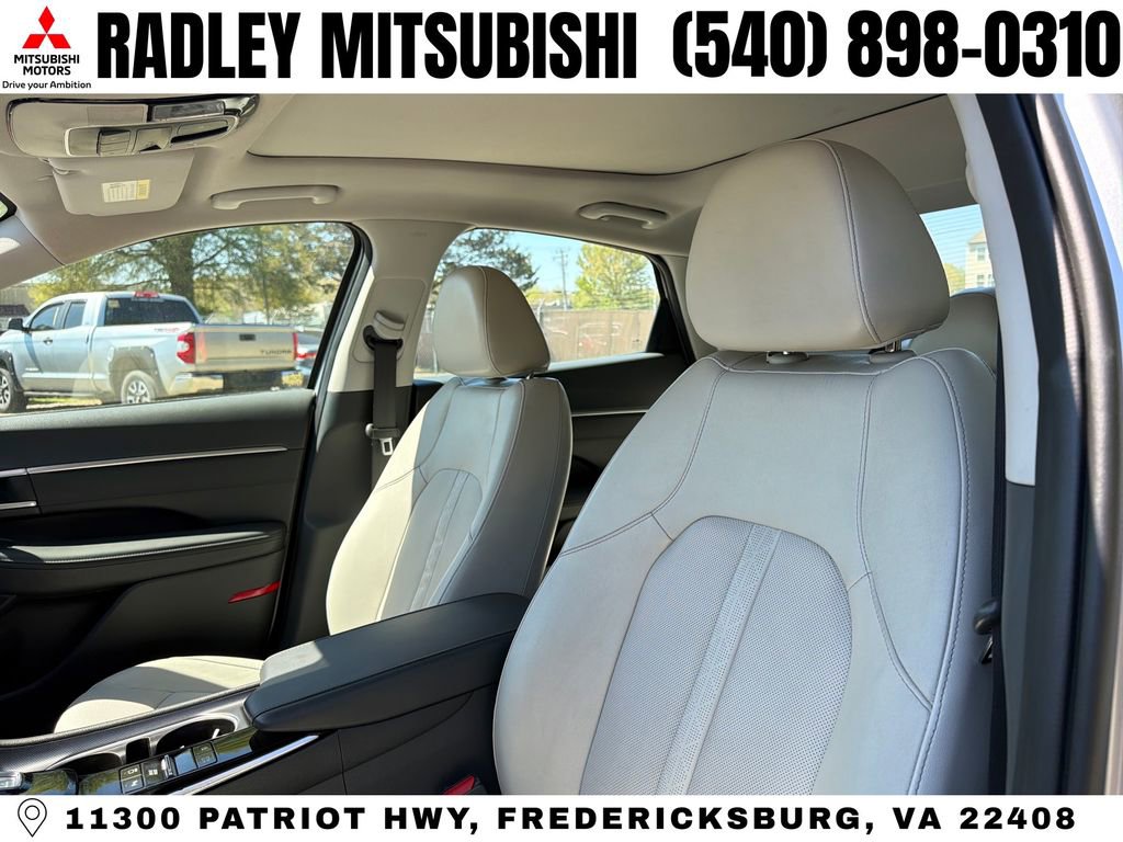 Used 2020 Hyundai Sonata Limited FWD image 2