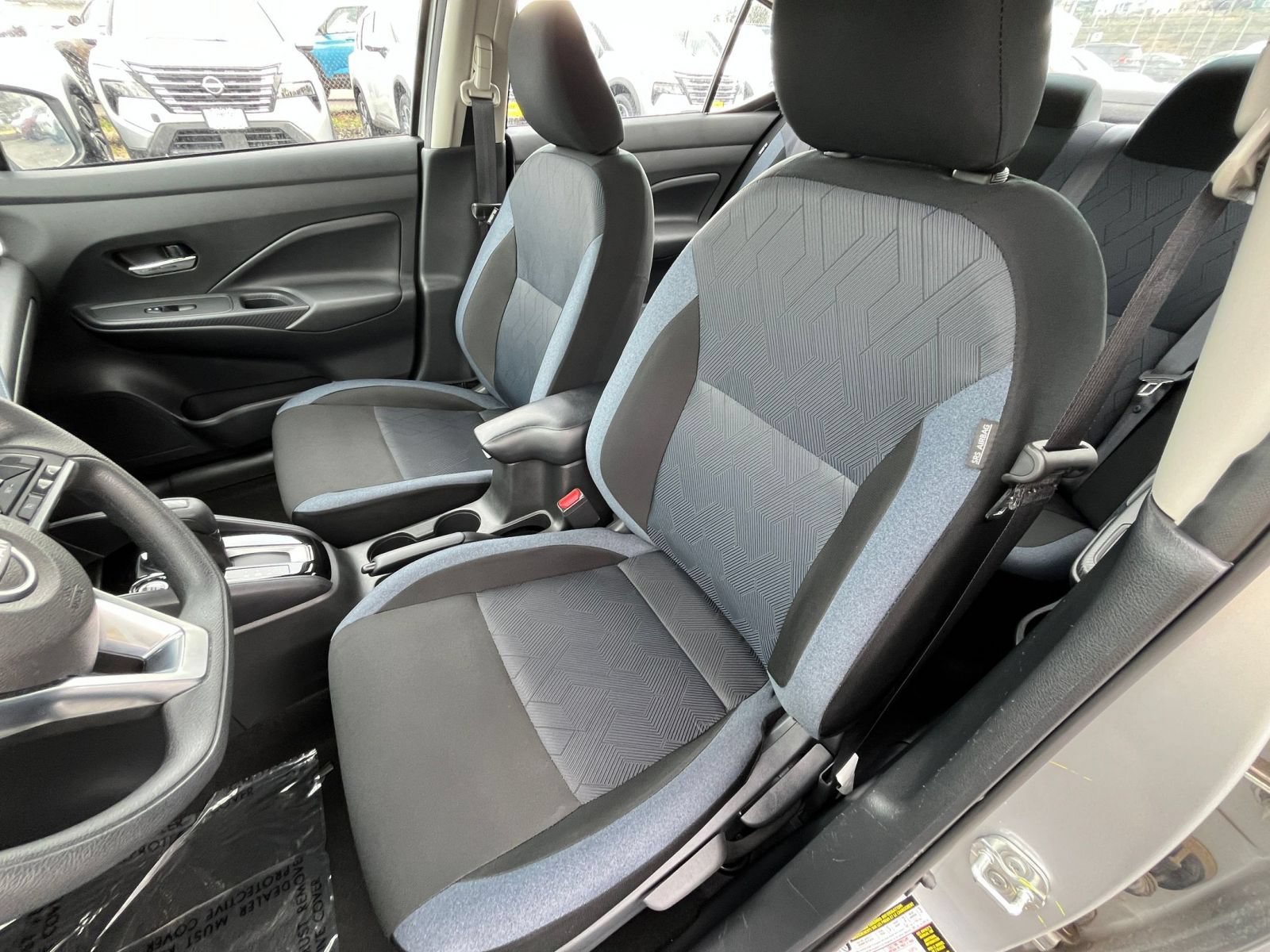 Used 2025 Nissan Versa SV FWD image 35