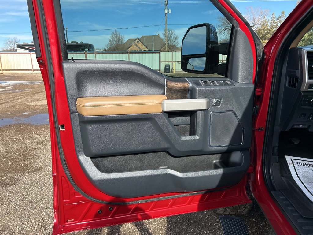 Used 2022 Ford F250 Lariat w/ Lariat Ultimate Package image 12