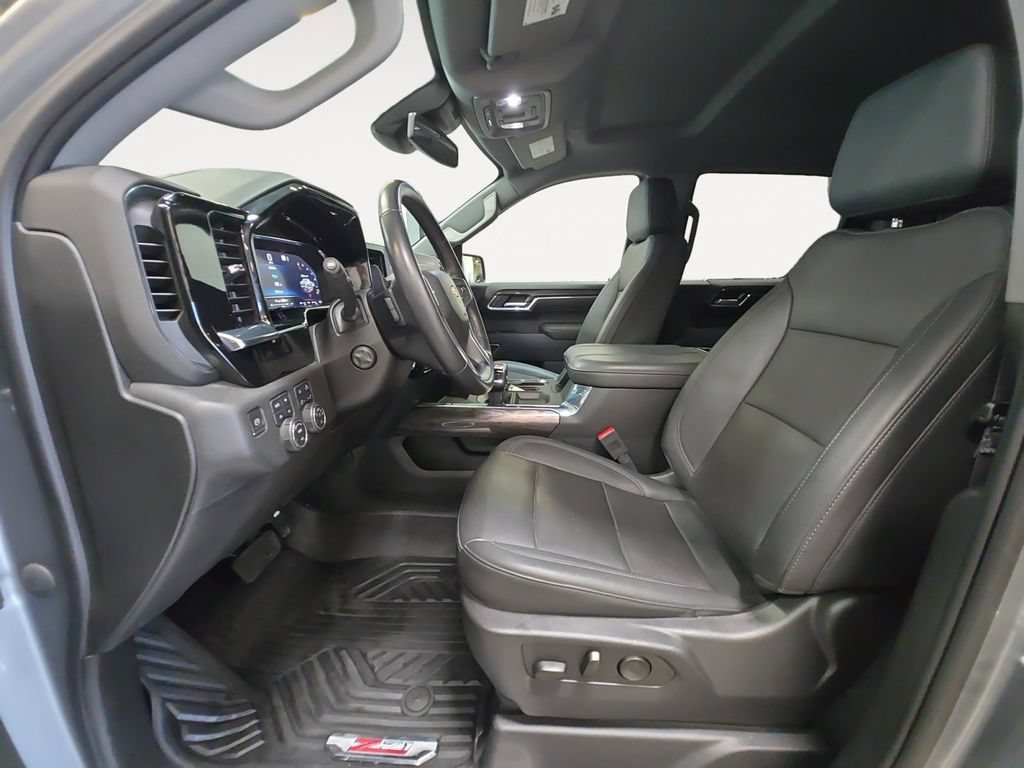 Certified 2023 Chevrolet Silverado 1500 LTZ AWD/4WD image 11