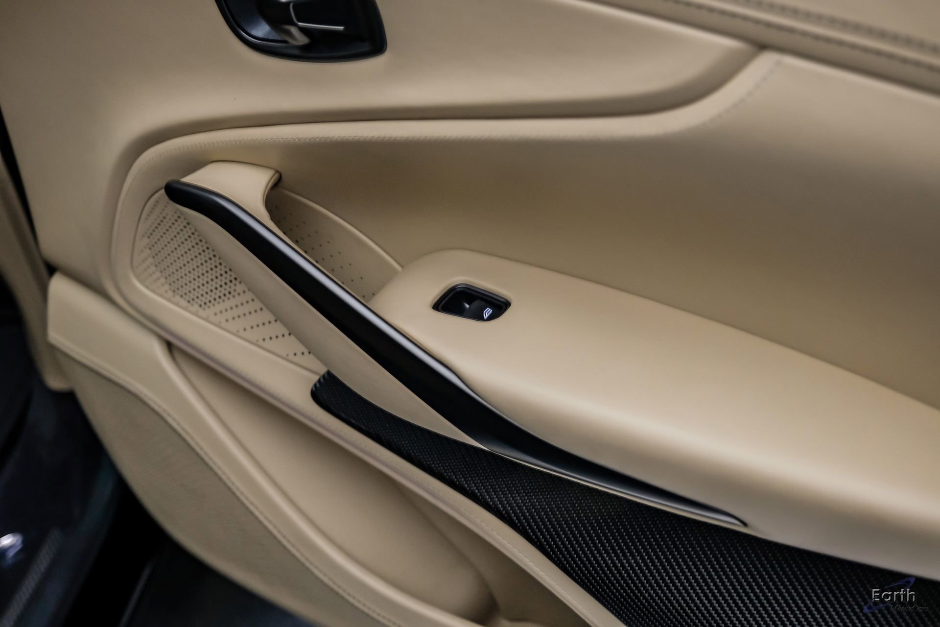 Used 2023 Aston Martin DBX 707 image 90