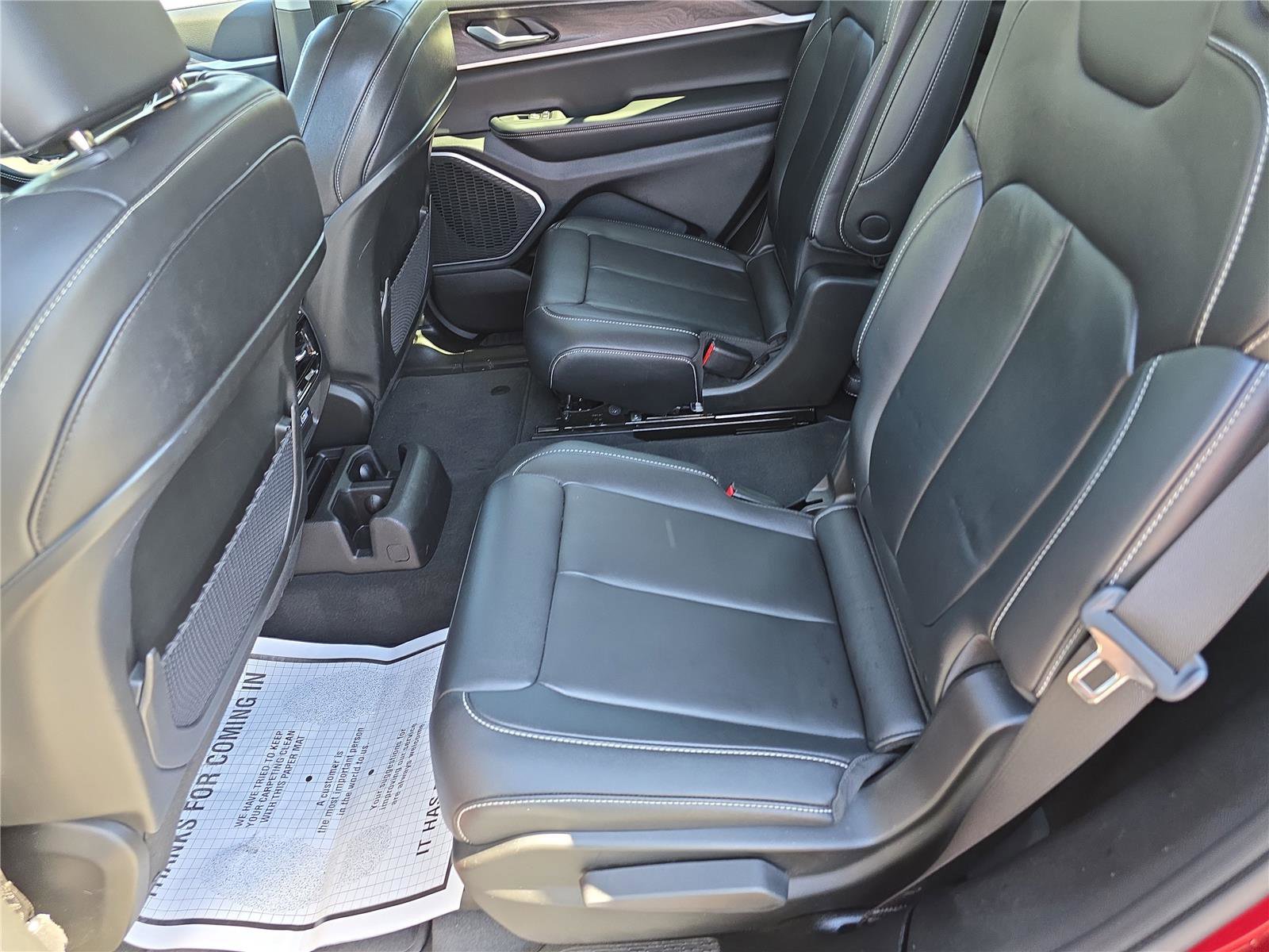 Used 2022 Jeep Grand Cherokee L Limited image 16