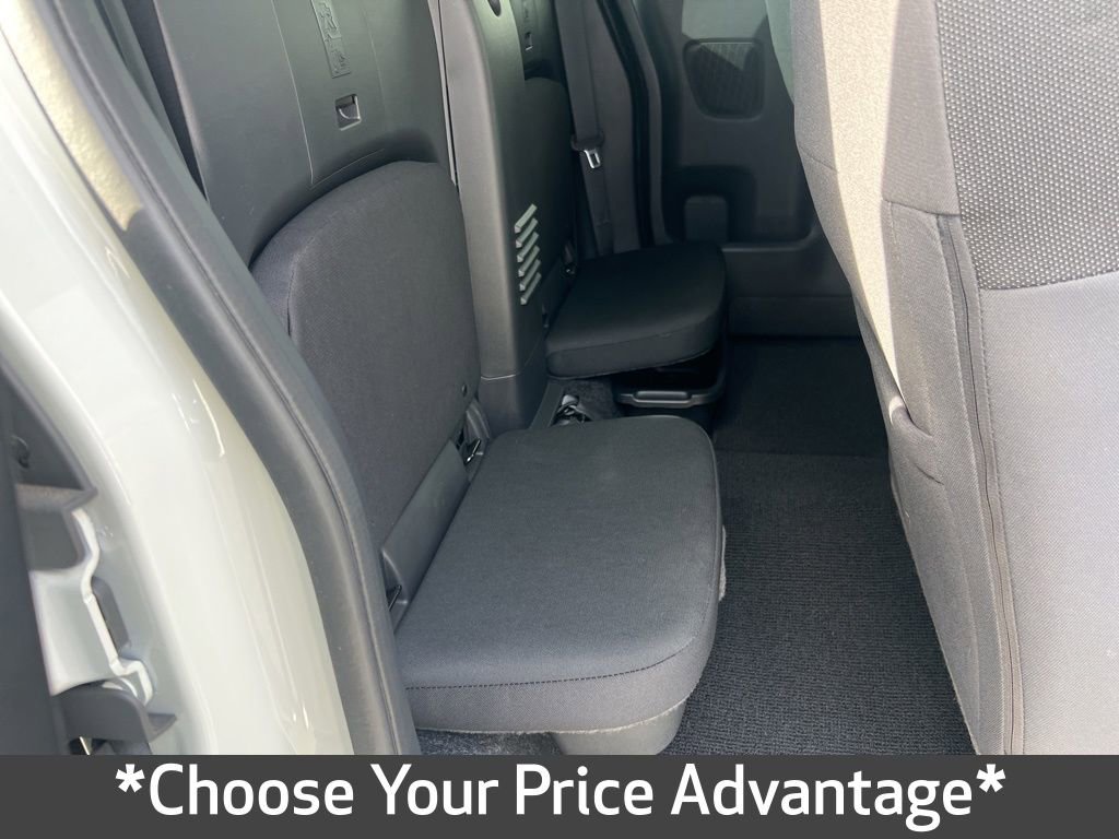 Used 2024 Nissan Frontier SV w/ SV Convenience Package image 19