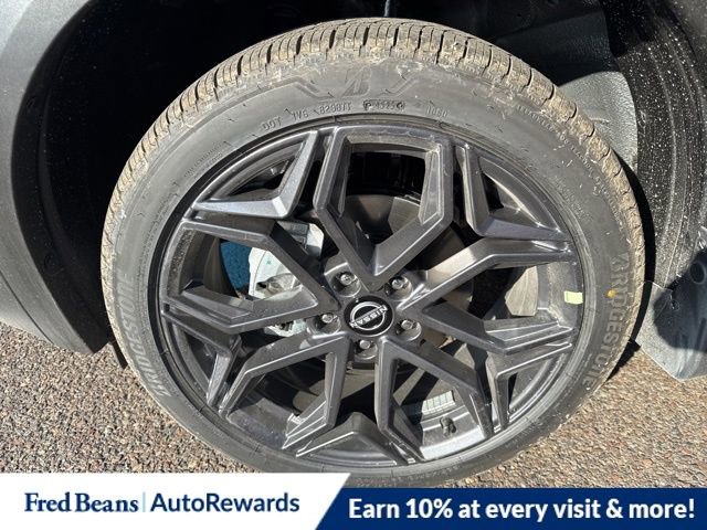 New 2026 Nissan Kicks SR w/ SR Premium Package FWD image 6