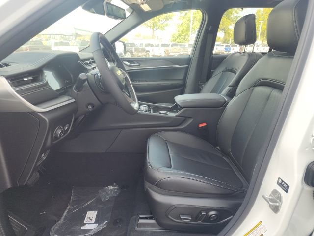 New 2025 Jeep Grand Cherokee Limited w/ Luxury Tech Group II image 21