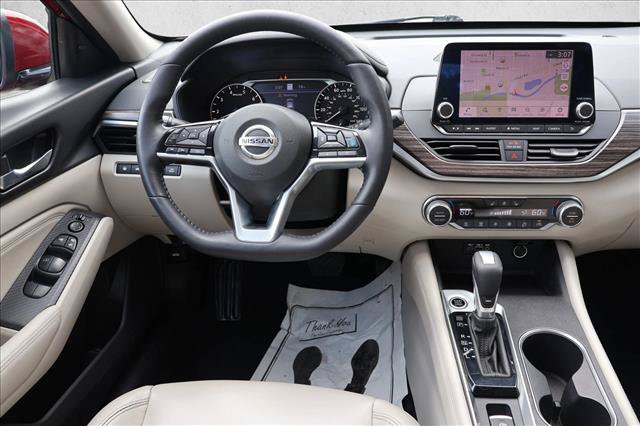 Used 2019 Nissan Altima 2.5 SL FWD image 24