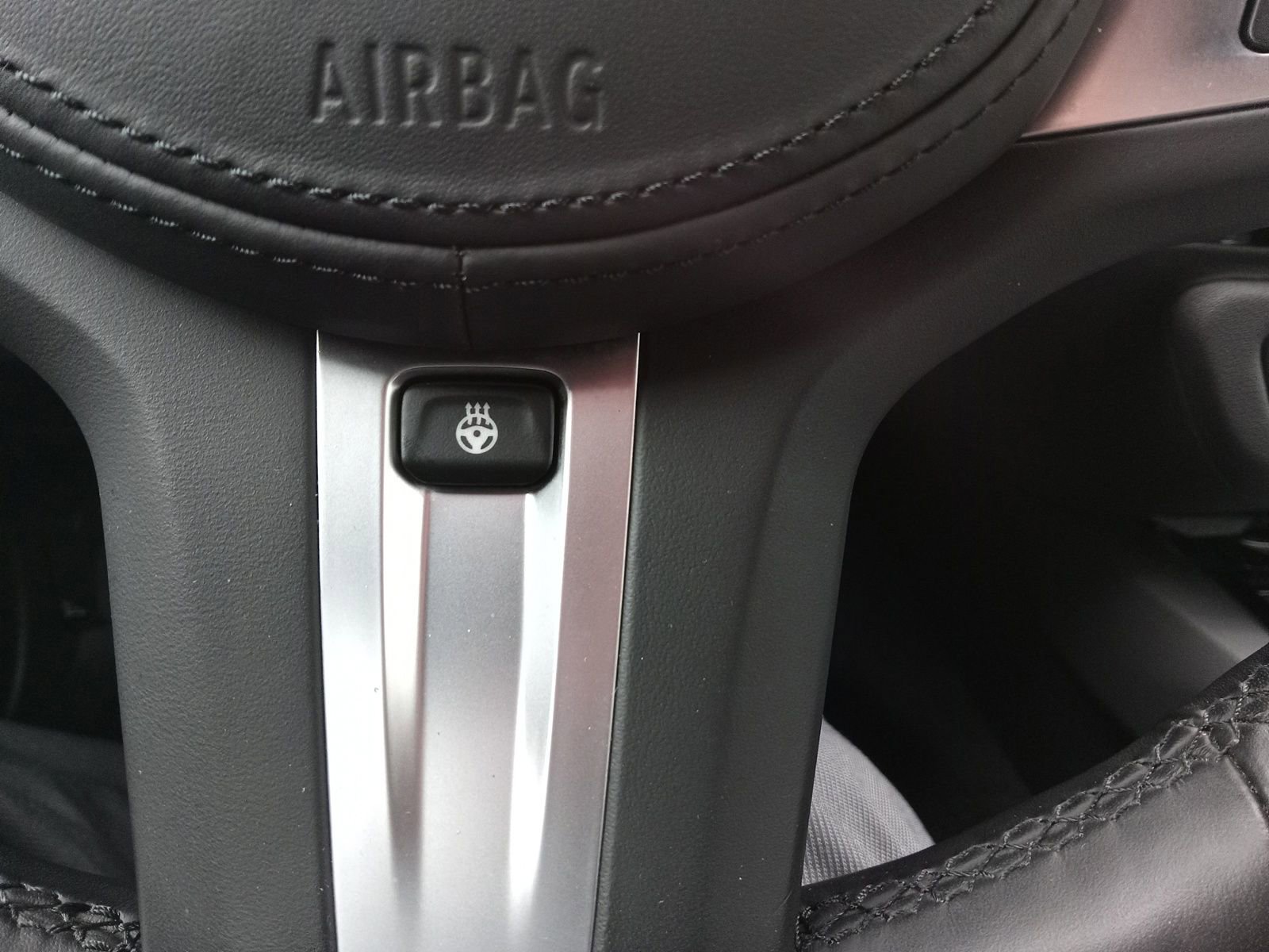 Used 2022 BMW Z4 M40i w/ Driving Assistance Package image 12