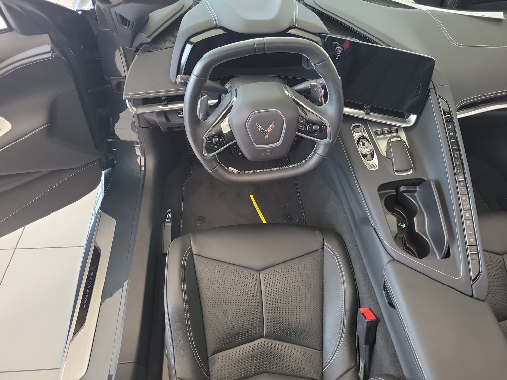 Used 2020 Chevrolet Corvette Stingray Preferred Cpe w/ 2LT Preferred Equipment Group RWD image 10