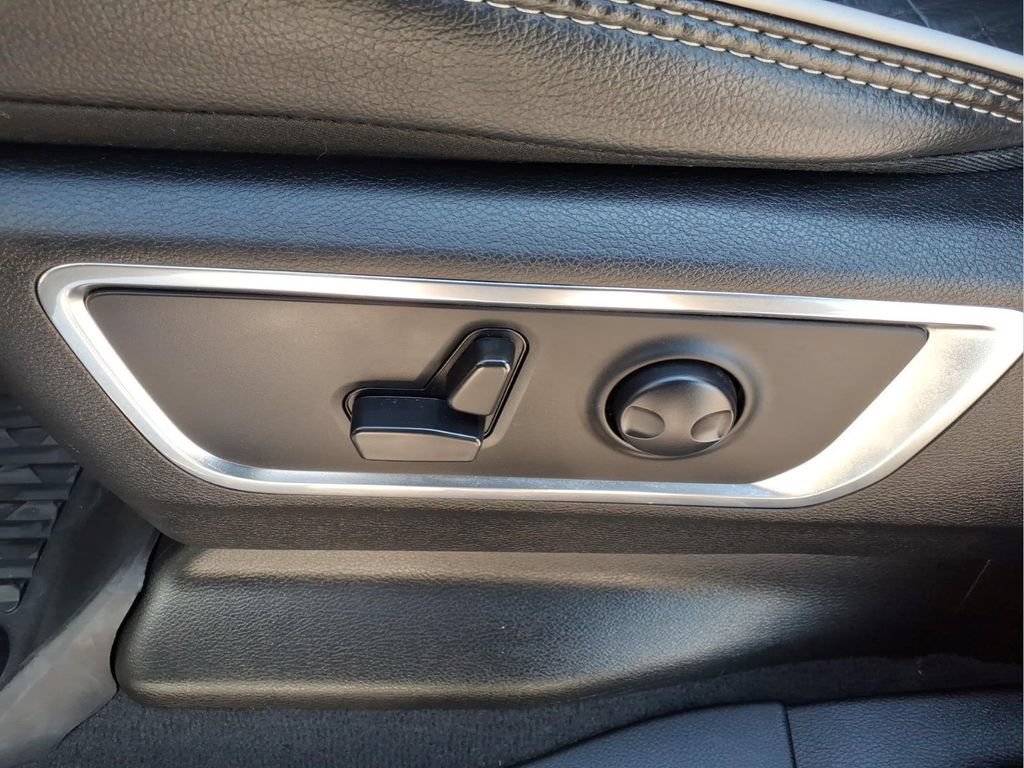 Used 2025 RAM 1500 Laramie w/ Laramie Southwest Edition AWD/4WD image 15