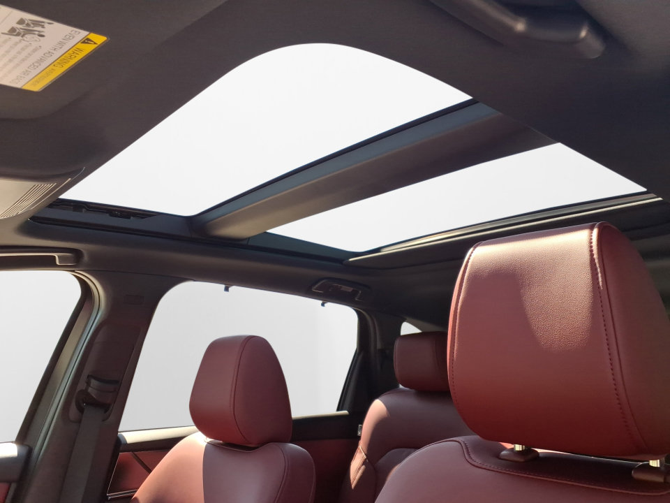 New 2025 MAZDA CX-70 Plug-In Hybrid w/ Premium Plus image 10