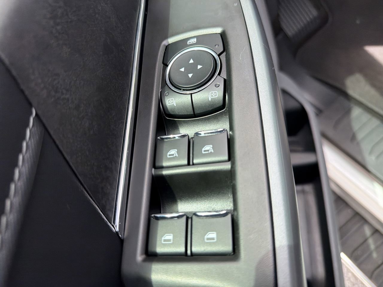 Used 2024 Ford F150 XLT RWD image 16