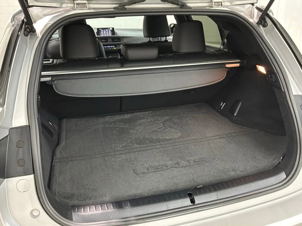 Used 2016 Lexus CT 200h w/ Navigation Package image 25