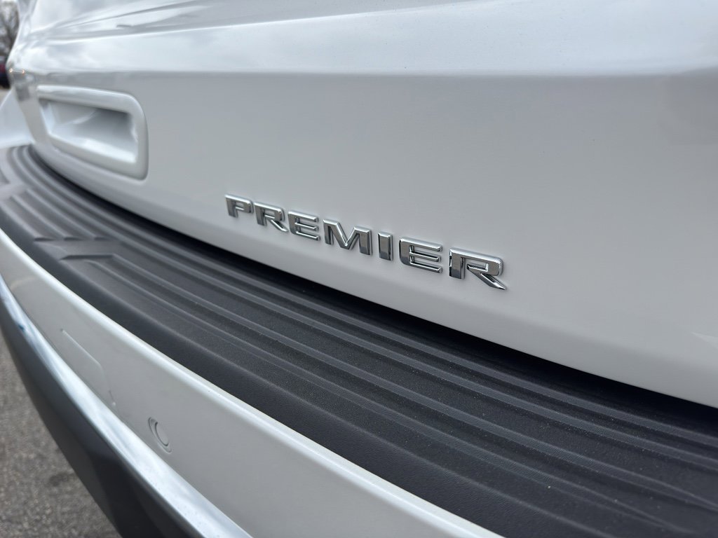 Used 2025 Chevrolet Suburban Premier w/ Sun And Tow Package image 7