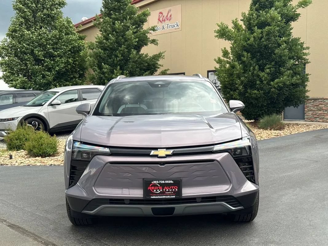 Used 2024 Chevrolet Blazer EV LT AWD/4WD image 14