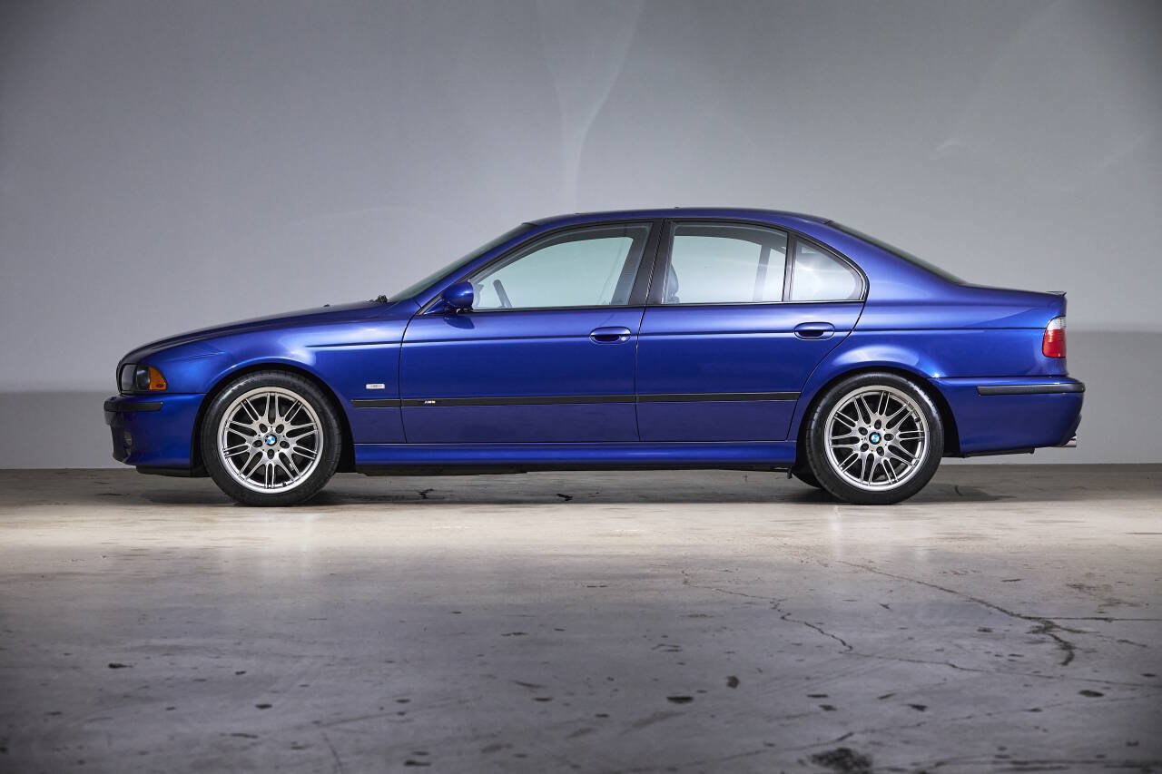 Used 2002 BMW M5 RWD image 8