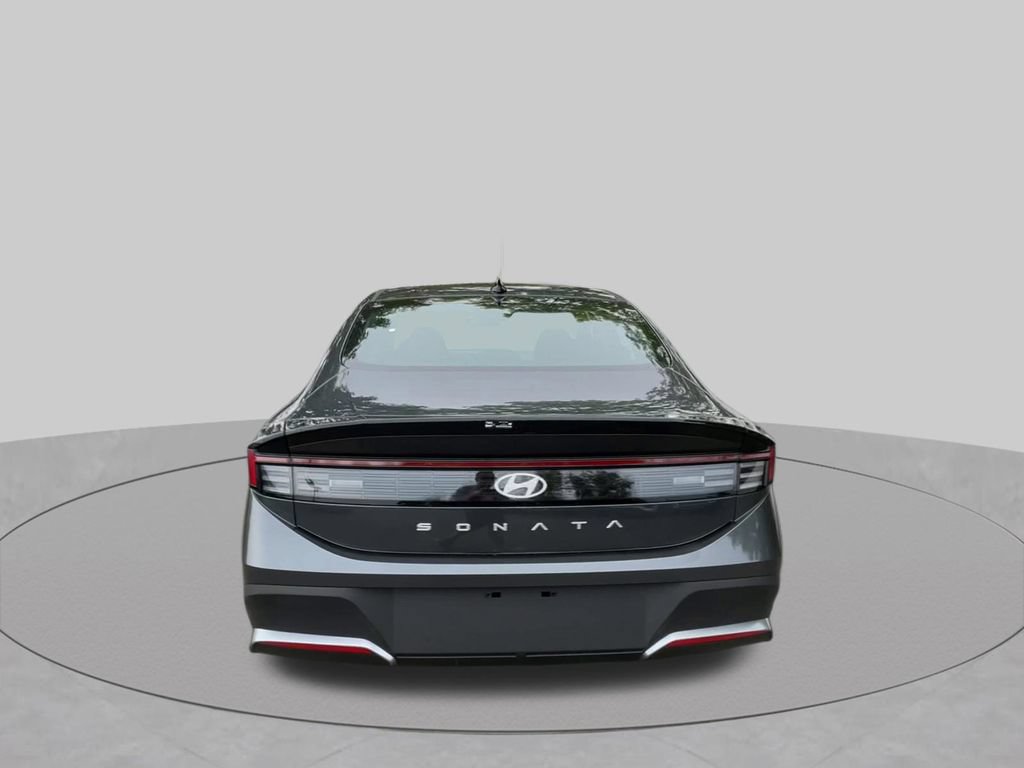 Used 2026 Hyundai Sonata SE FWD image 22