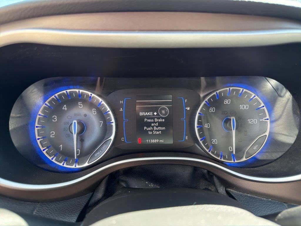 Used 2017 Chrysler Pacifica Touring FWD image 8