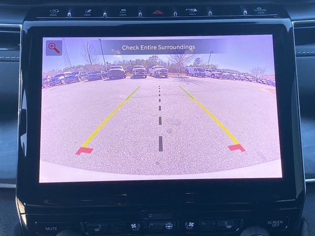 Used 2023 Jeep Grand Cherokee Overland w/ Luxury Tech Group IV AWD/4WD image 13