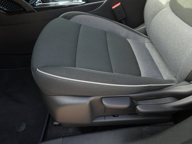 Used 2026 Chevrolet TrailBlazer LT w/ LT Cold Weather Package FWD image 11