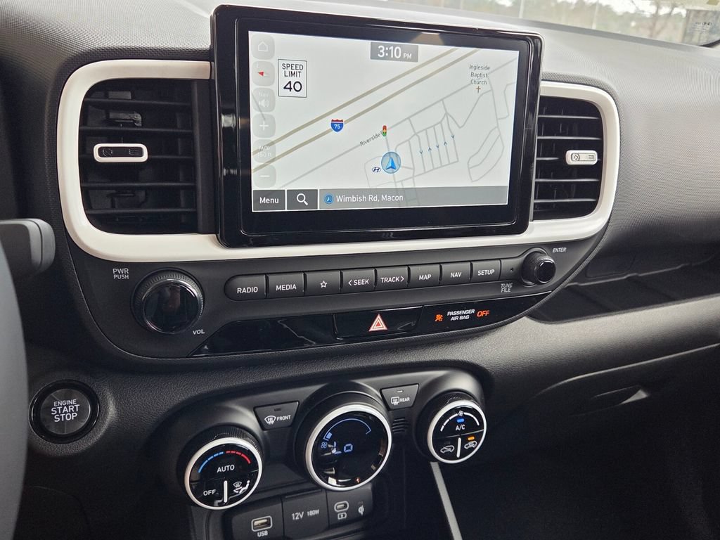 New 2025 Hyundai Venue Limited FWD image 18