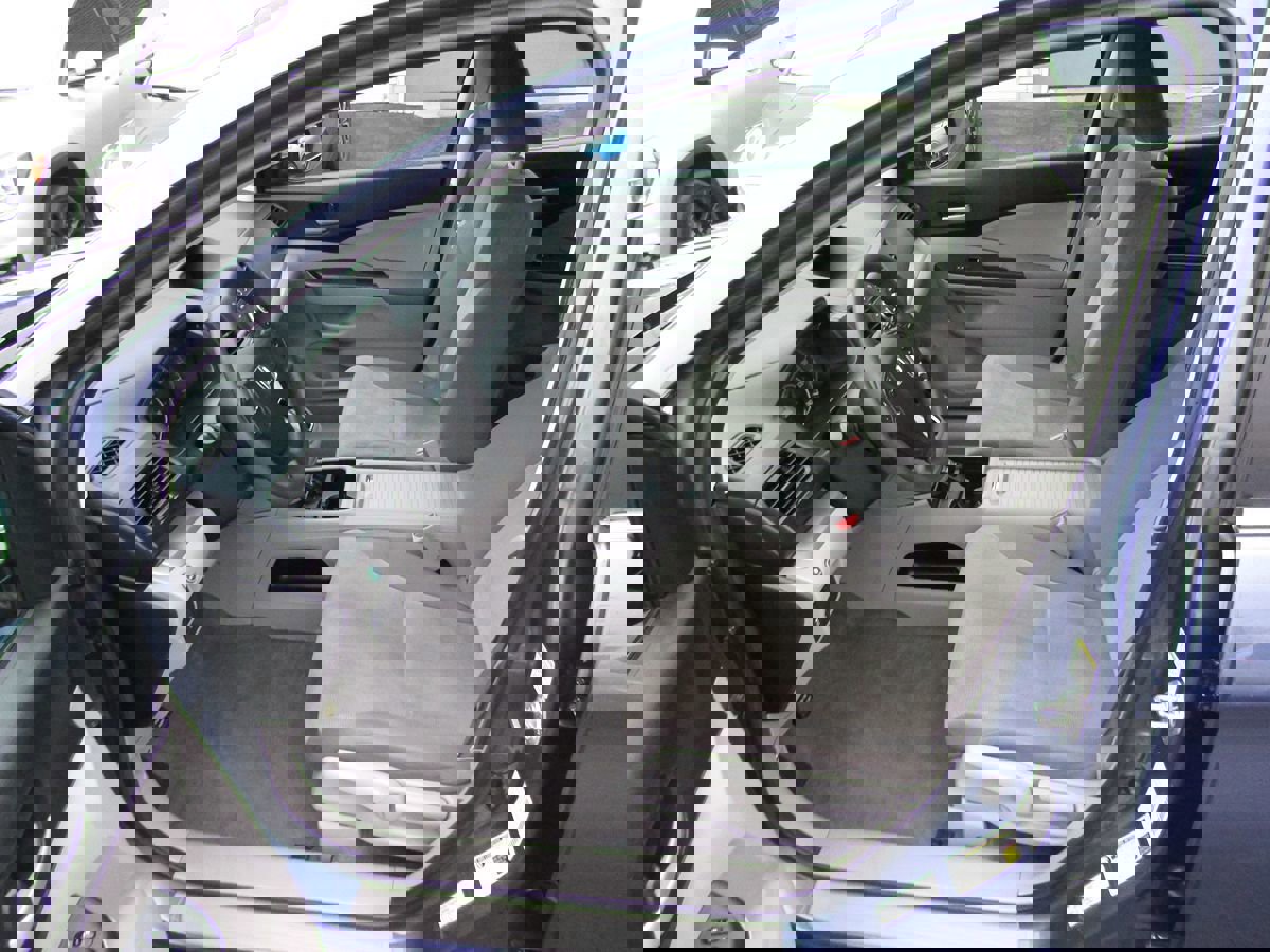 Used 2013 Honda CR-V LX image 4