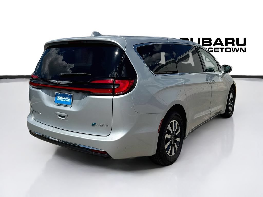 Used 2022 Chrysler Pacifica Touring-L FWD image 7