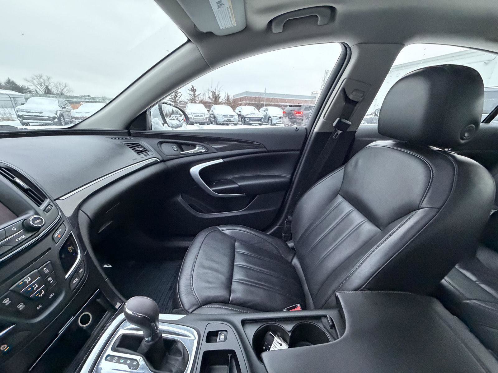 Used 2015 Buick Regal Premium image 15