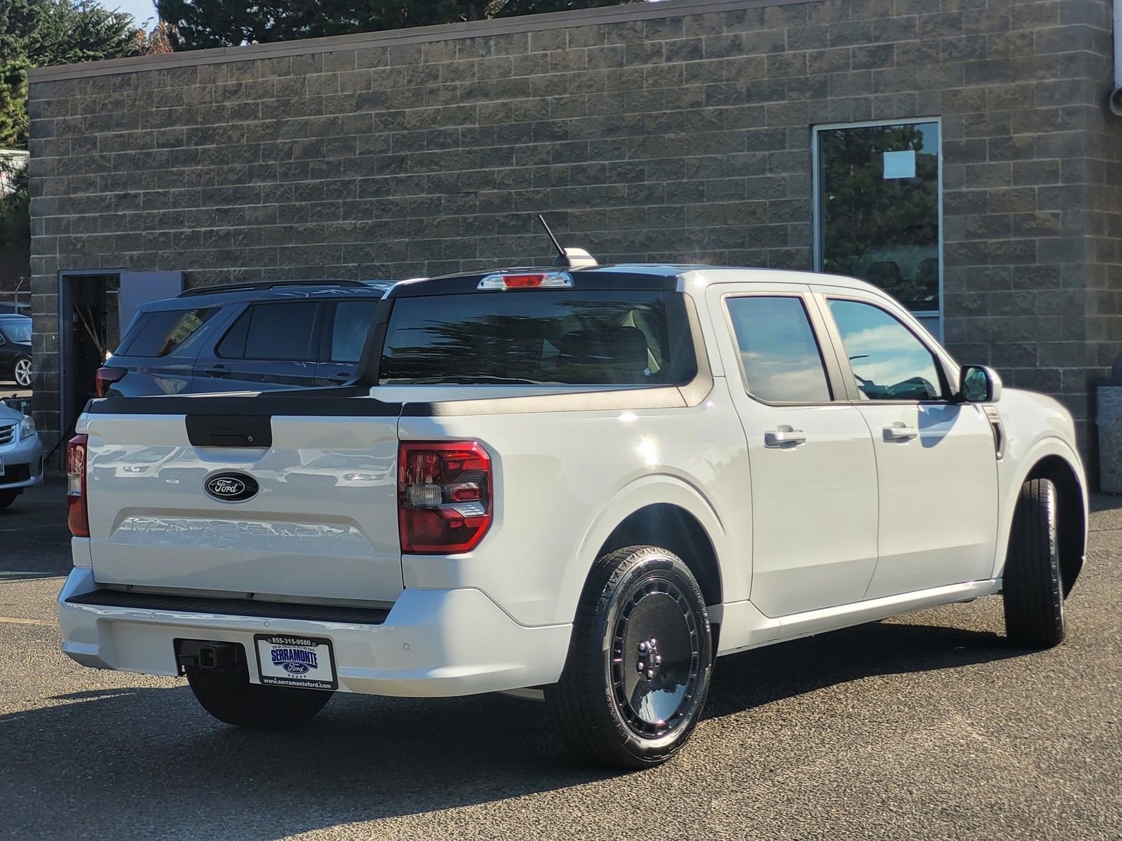 New 2025 Ford Maverick Lobo image 4