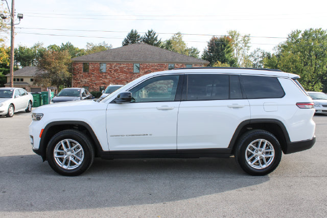 Used 2025 Jeep Grand Cherokee L Laredo AWD/4WD image 5
