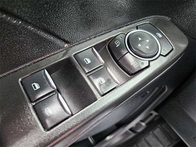 Used 2021 Ford Escape SE image 30