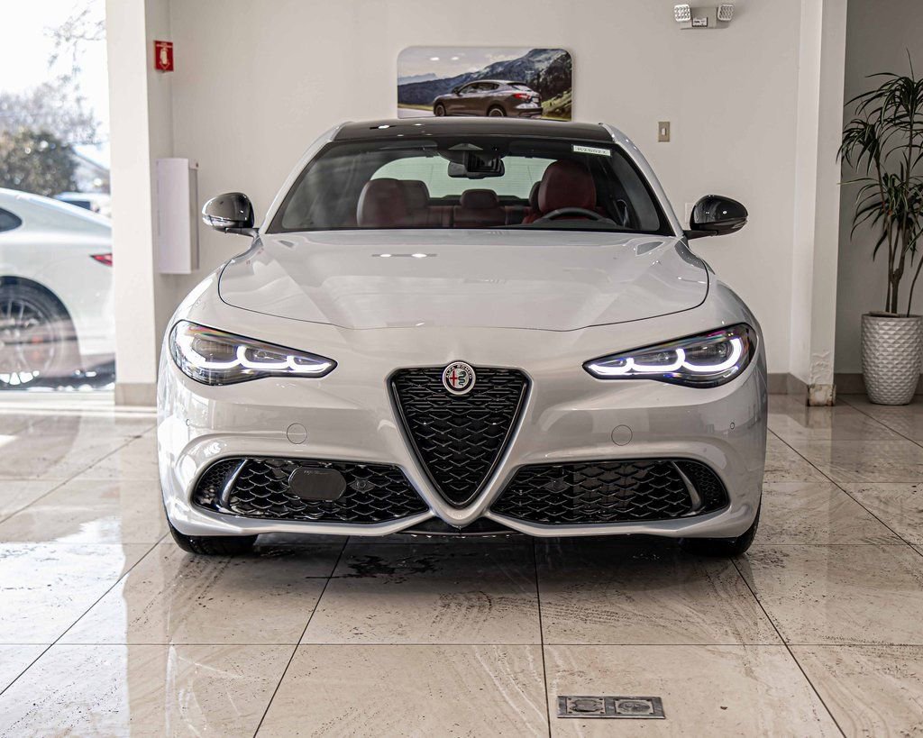 New 2025 Alfa Romeo Giulia AWD w/ Driving Assist Package image 2