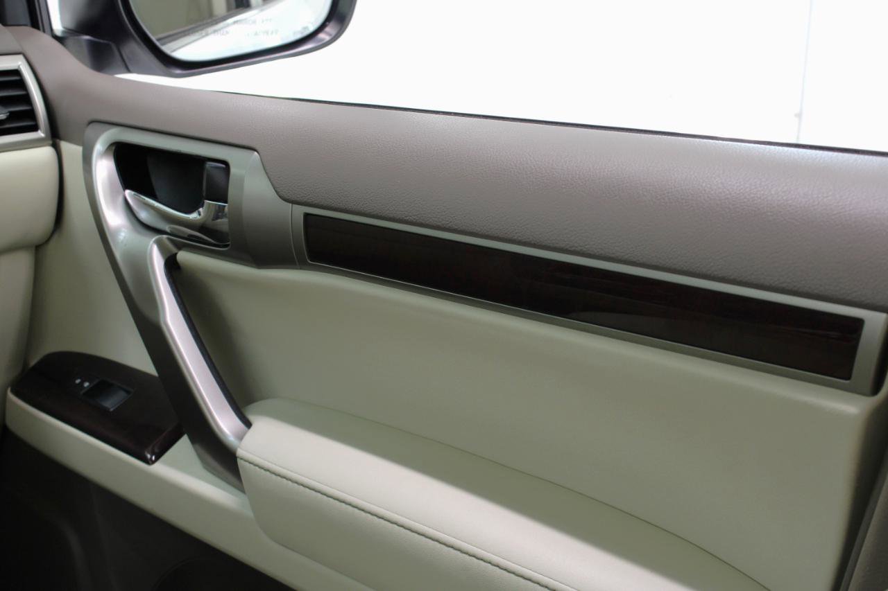 Used 2014 Lexus GX 460 w/ Premium Package AWD/4WD image 59