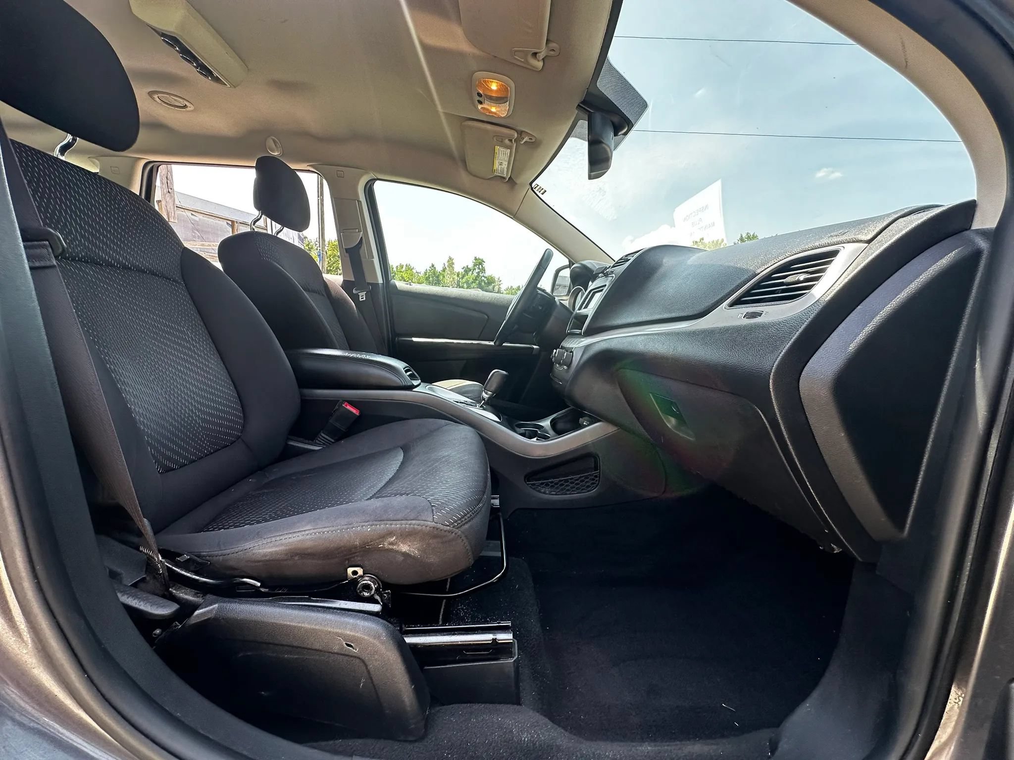 Used 2015 Dodge Journey American Value Package w/ Flexible Seating Group FWD image 32