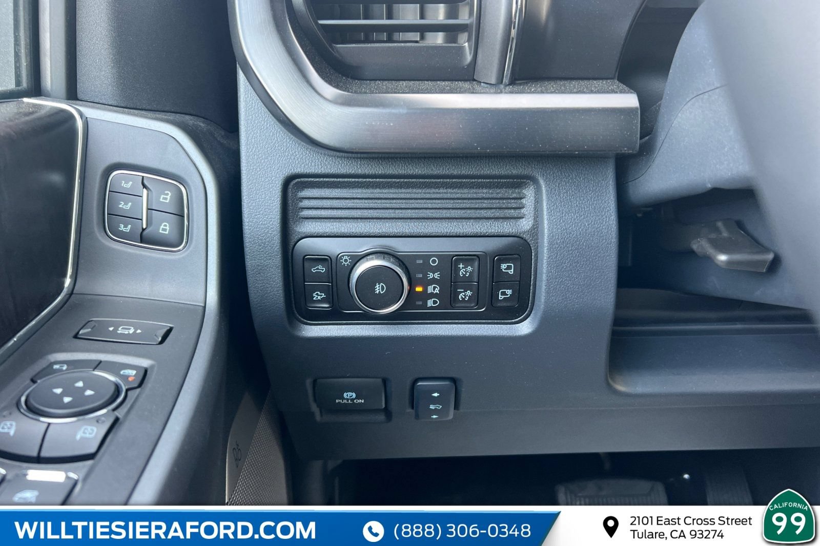 New 2026 Ford F250 Lariat w/ Tremor Off-Road Package AWD/4WD image 25
