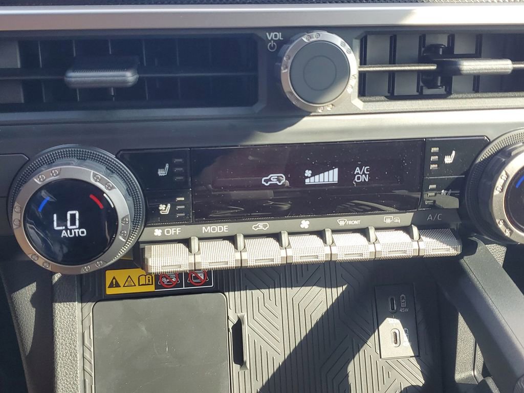 Certified 2025 Toyota 4Runner Limited image 33