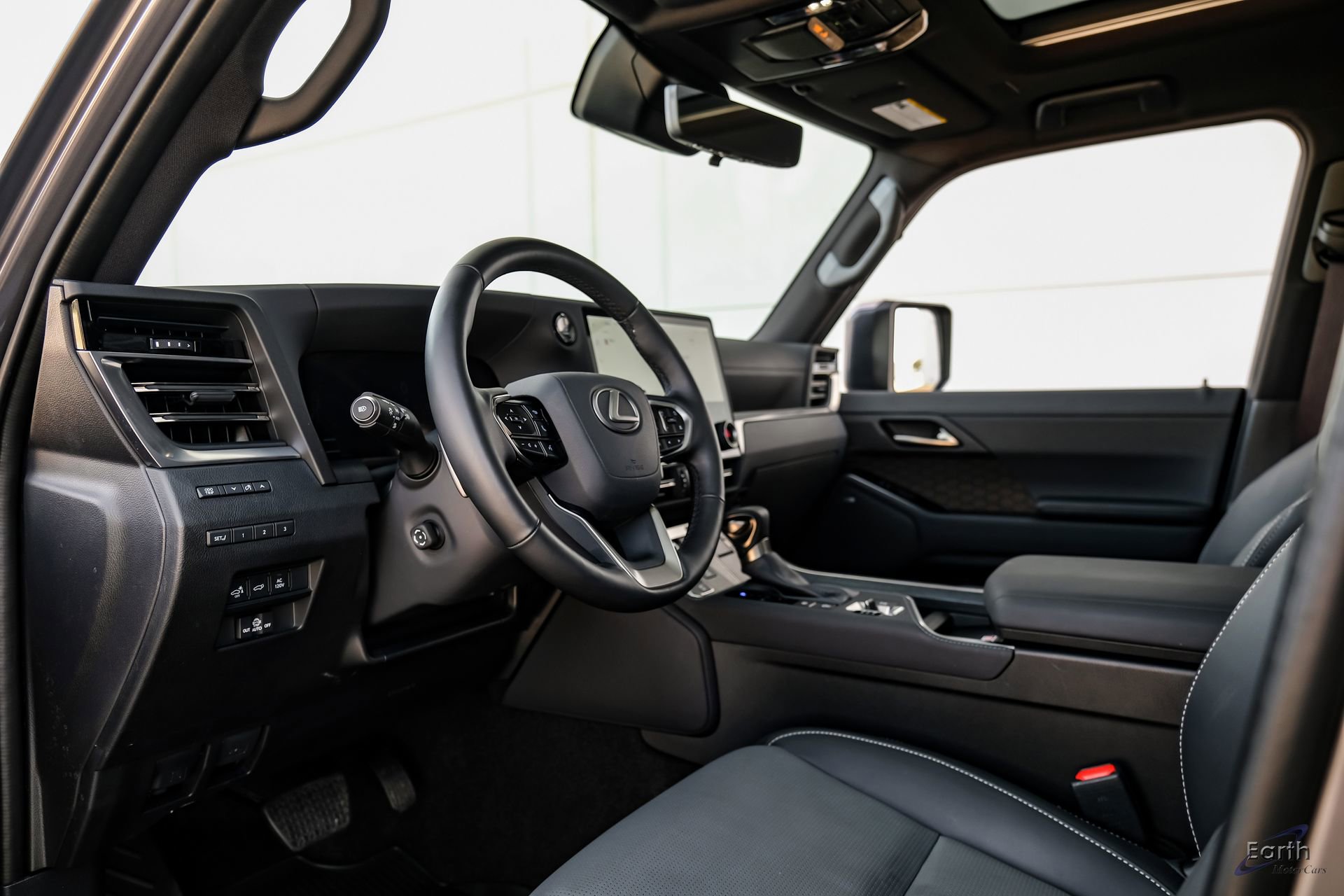 Used 2025 Lexus GX 550 550 Luxury+ HUD Traffic Jam As w/ Accessory Package (Z1) image 32