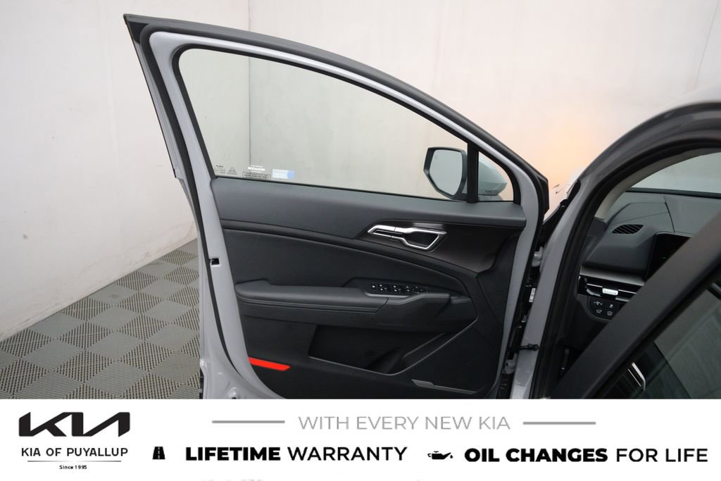New 2026 Kia Sportage EX image 9