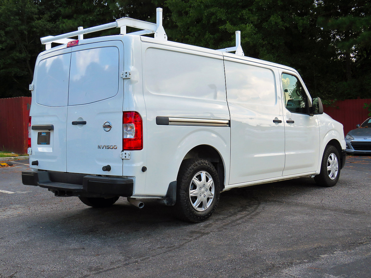 Used 2018 Nissan NV 1500 S w/ Rear Door Glass Package image 7